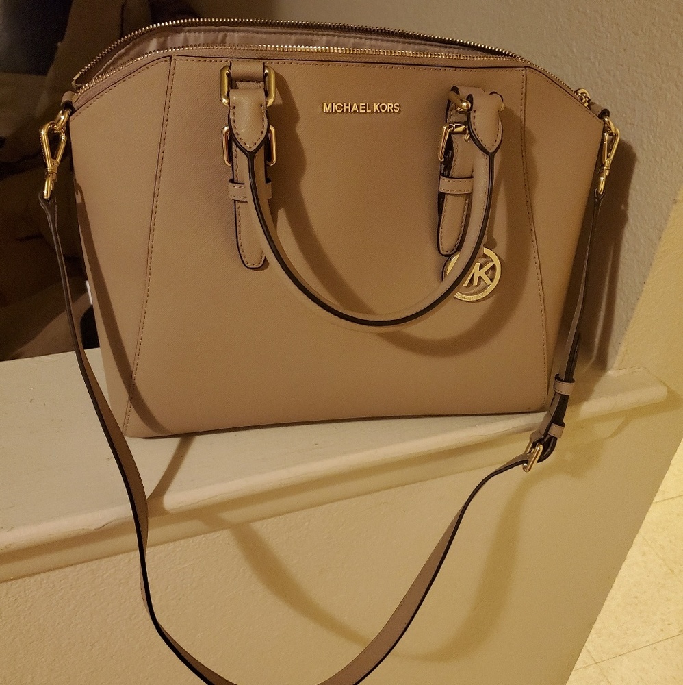 Michael kors bag